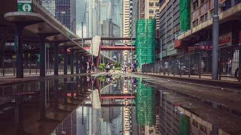 搬家遇到下雨